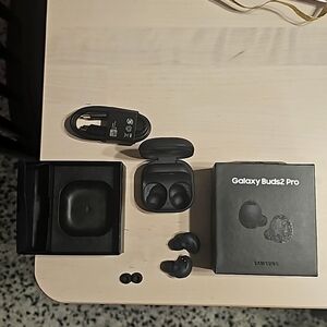 Galaxy Buds 2 Pro (USED ONCE, LIKE NEW)